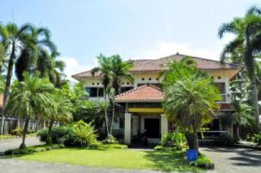Pondok Putri Hotel Batukaras